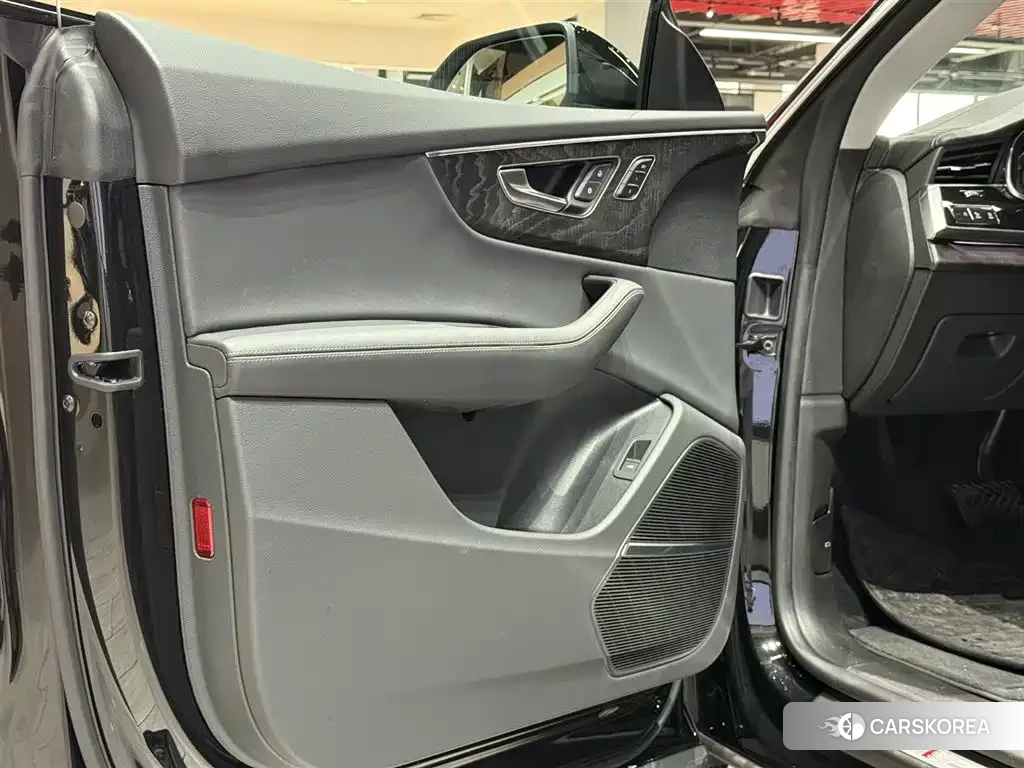 Audi Q8 id 4576662 из Китая 7