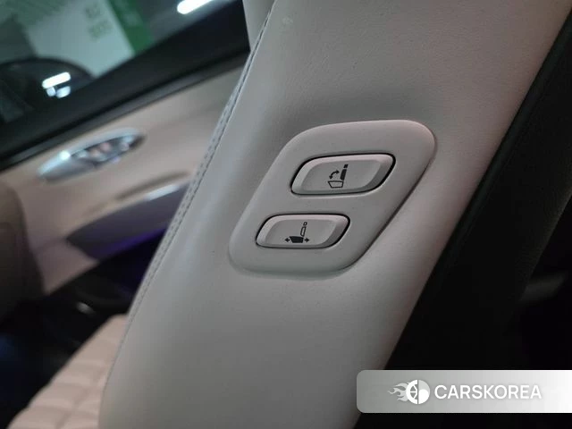 Genesis GV70 id 4494792 из Кореи 7