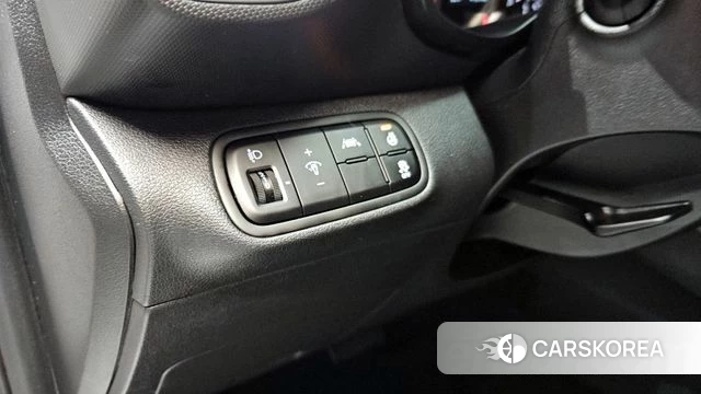 Hyundai Venue id 4361442 из Кореи 7