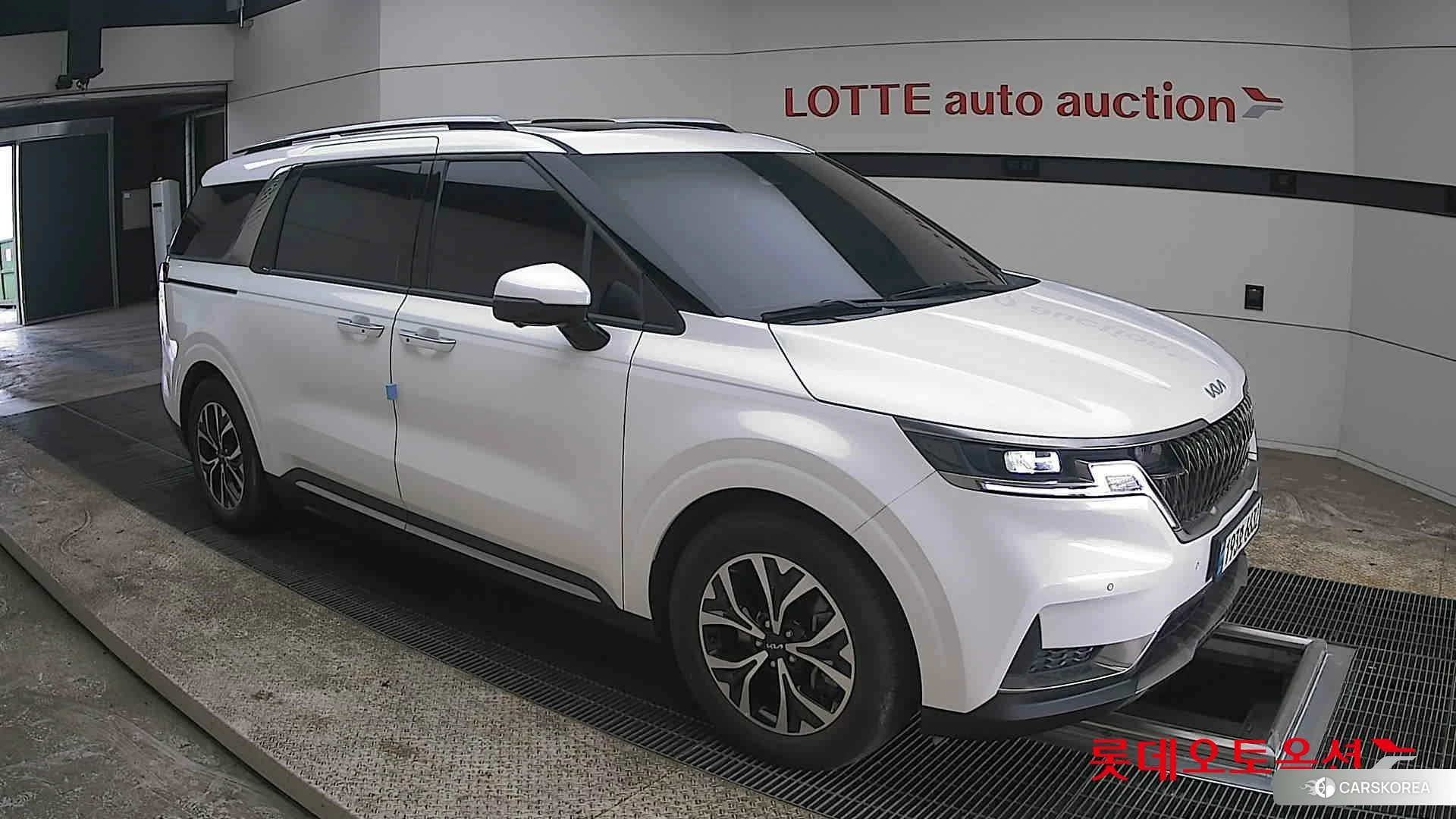 Kia Carnival id 3875767 из Кореи 7