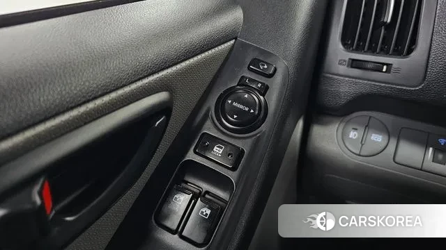 Hyundai The New Grand Starex id 3373847 из Кореи 7