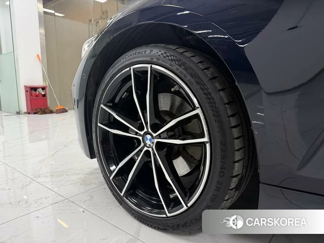 BMW 3 series id 4276873 из Китая 7