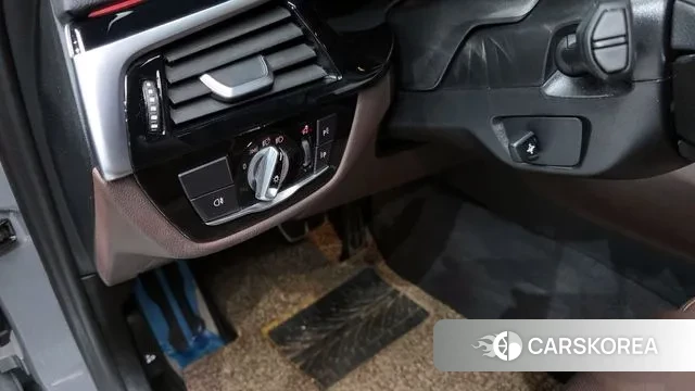 BMW 5 Series (G30) id 3586524 из Кореи 7