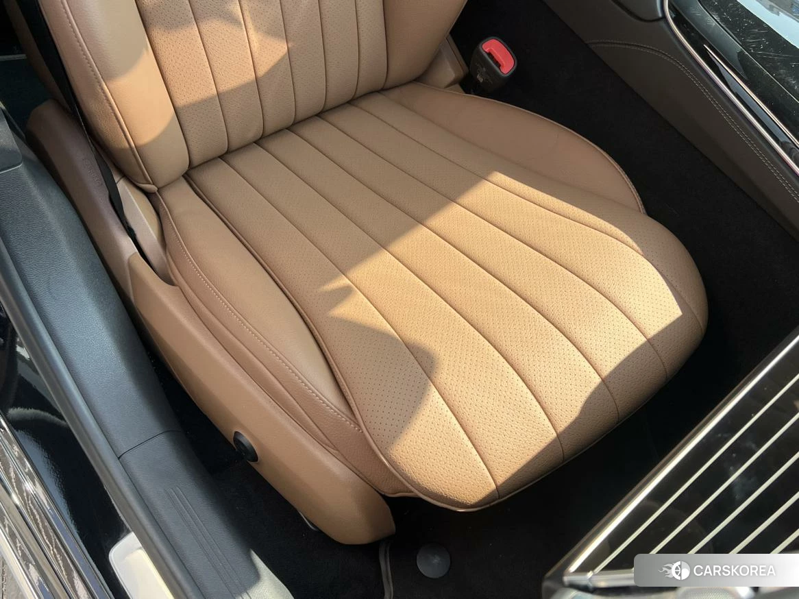 Mercedes-Benz E-class id 4512893 из Китая 7