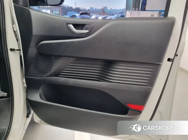 Hyundai Staria id 3528860 из Кореи 7