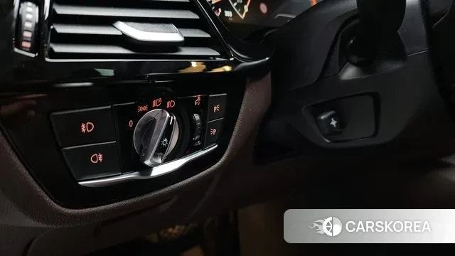 BMW 5 Series (G30) id 3583103 из Кореи 7