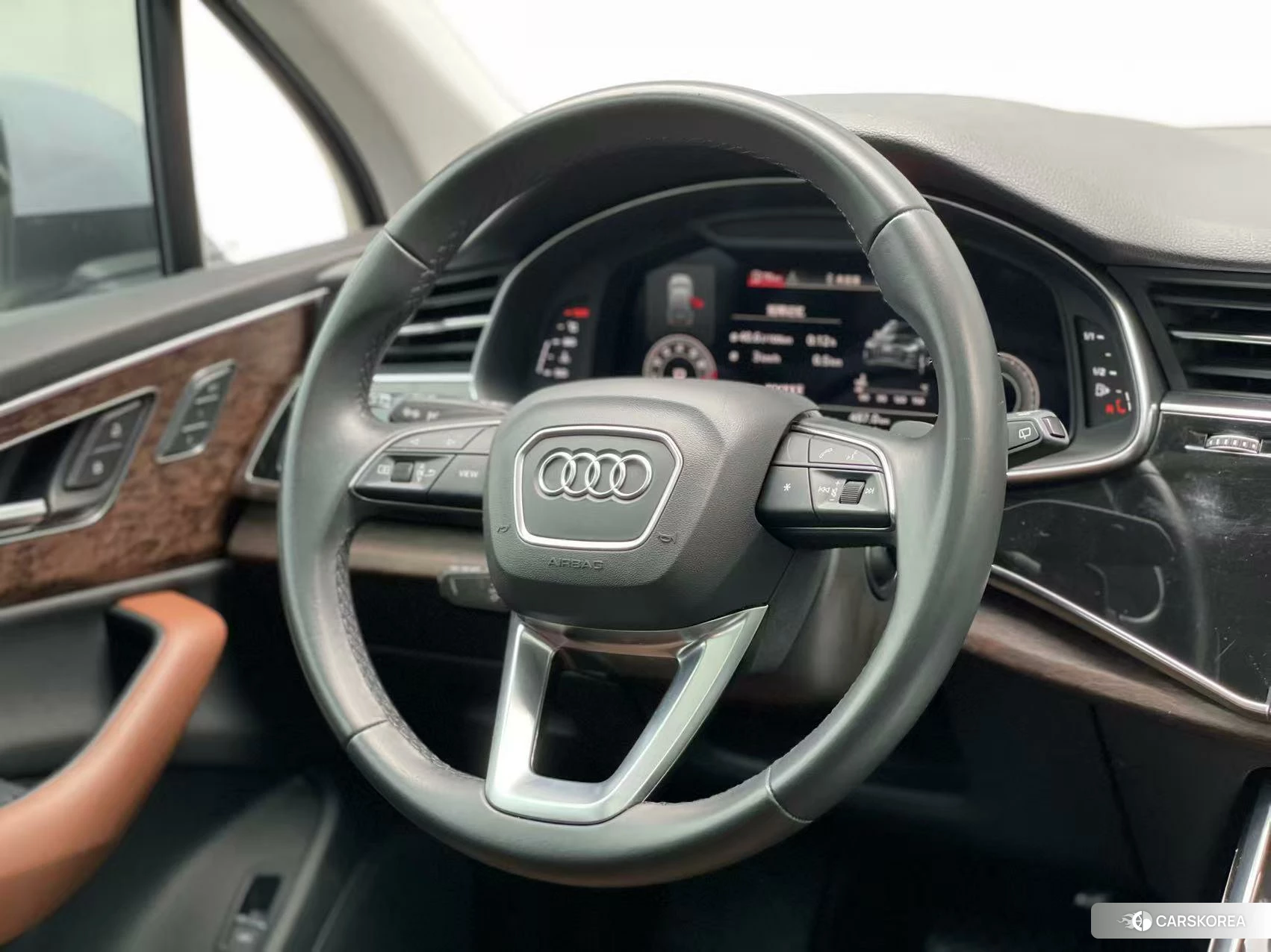 Audi Q7 id 4467864 из Китая 7