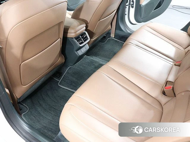 Hyundai Grandeur (GN7) id 4381401 из Кореи 7