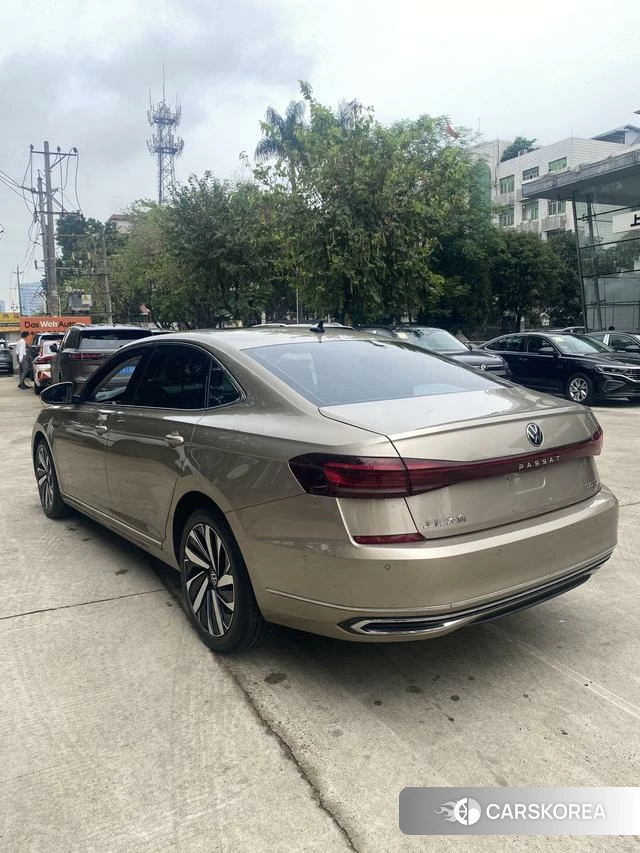 Volkswagen Passat id 4214056 из Китая 7