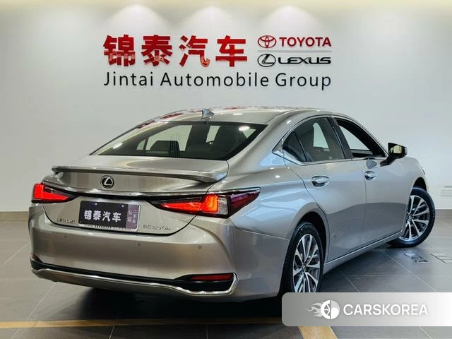 Lexus ES id 4207160 из Китая 7