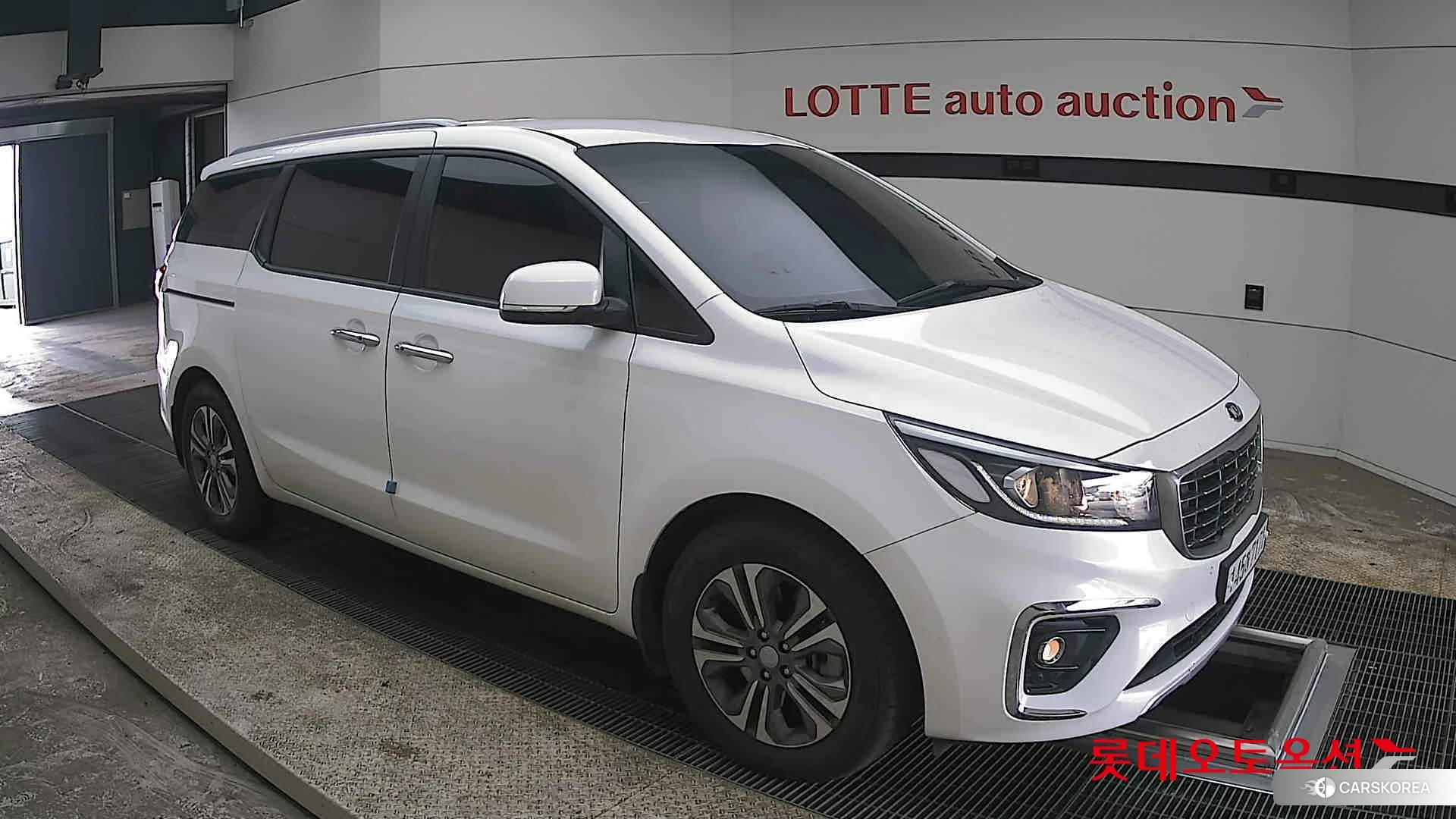 Kia Carnival id 3875740 из Кореи 7