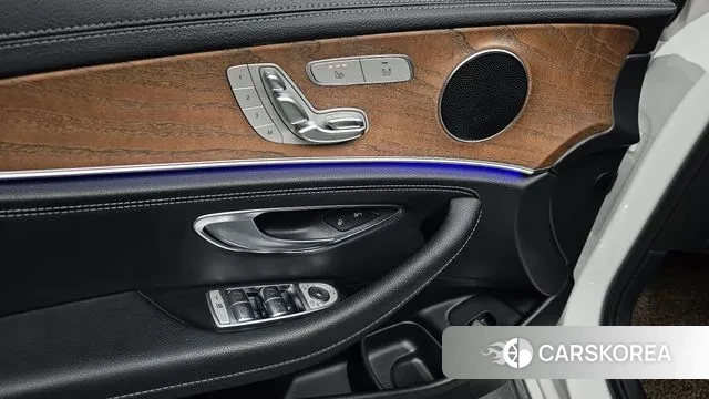 Mercedes-Benz E-Class W213 id 3297272 из Кореи 7