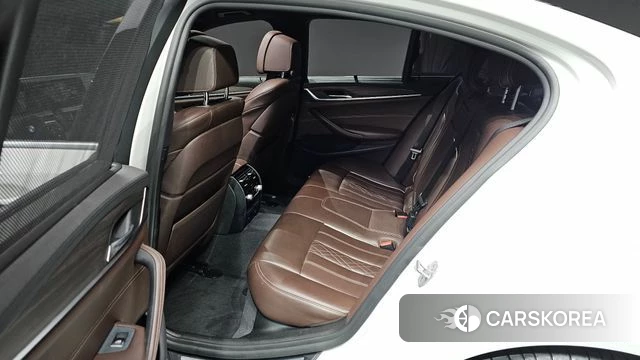 BMW 5 Series (G30) id 4203927 из Кореи 7