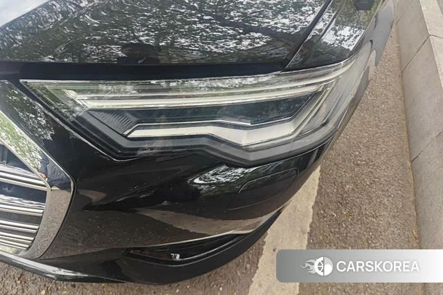 Audi A6L id 4307334 из Китая 7