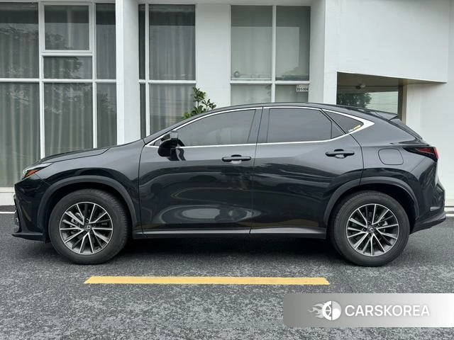 Lexus NX id 4277250 из Китая 7