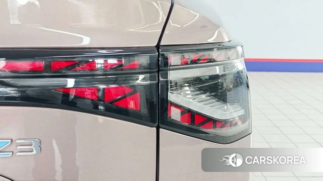 Toyota bZ3 id 4359240 из Китая 7