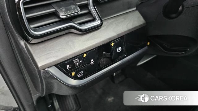 Kia Sportage 5th Generation 2023 Серебристо-серый из Кореи, фото 6