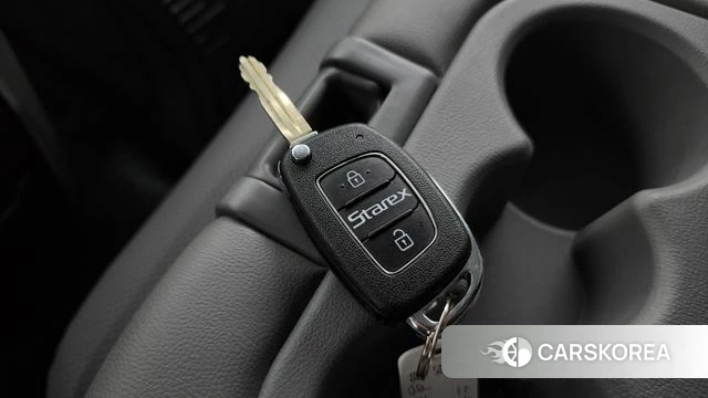 Hyundai The New Grand Starex id 4435581 из Кореи 7