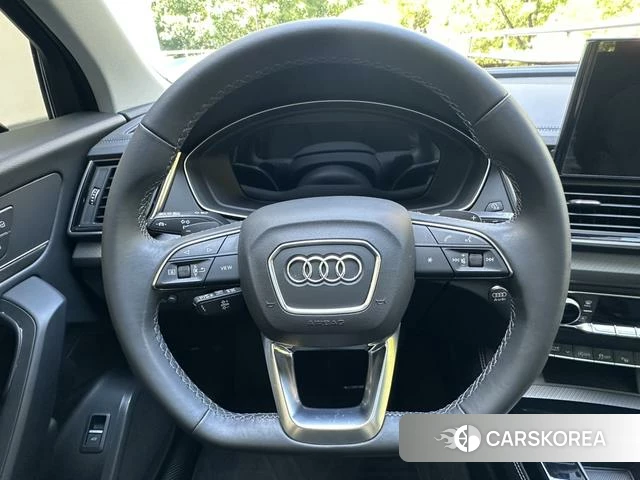 Audi Q5L id 4329200 из Китая 7