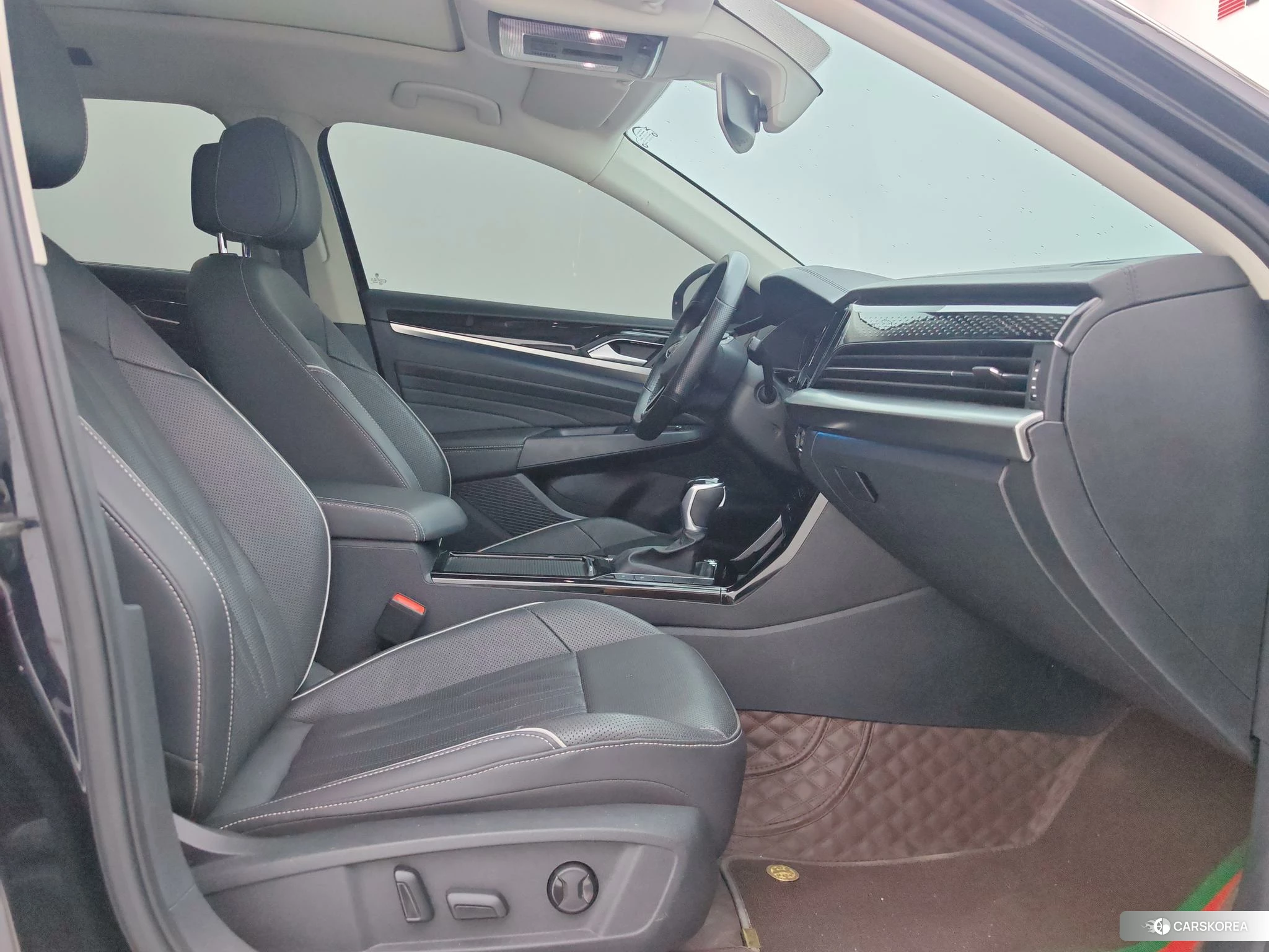 Volkswagen Passat id 4468109 из Китая 7