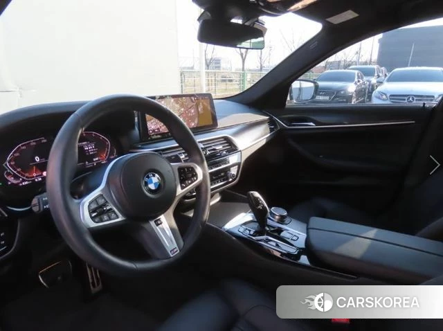 BMW 5 Series (G60) id 3903156 из Кореи 7