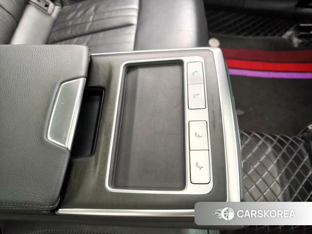 Audi A6L id 4278485 из Китая 7