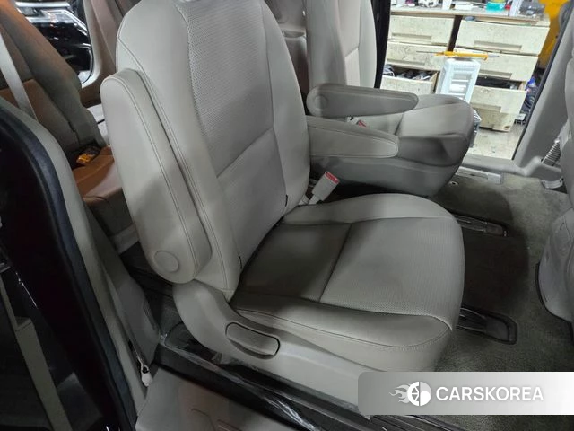 Kia The New Carnival id 4188007 из Кореи 7