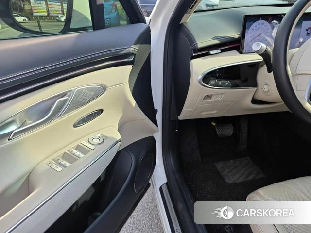 Genesis GV70 id 3933823 из Кореи 7