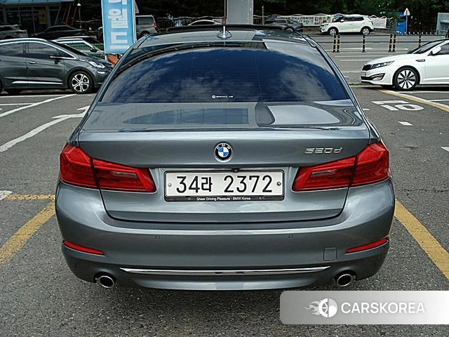 BMW 5 Series (G30) id 4563392 из Кореи 7