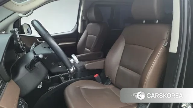 Hyundai The New Grand Starex id 3773137 из Кореи 7