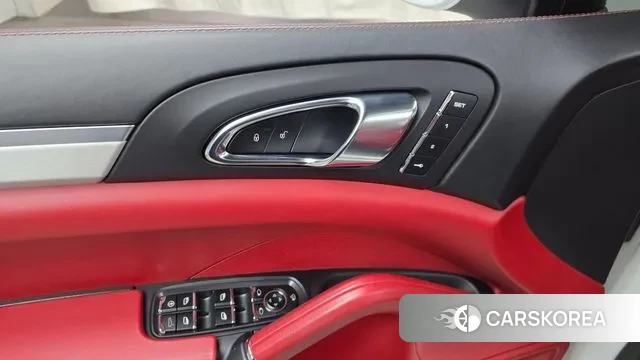 Porsche New Cayenne id 3284839 из Кореи 7