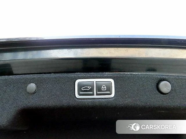 Hyundai Grandeur (GN7) id 3940744 из Кореи 7