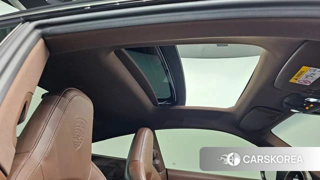 Porsche 911(992) id 4562641 из Кореи 7