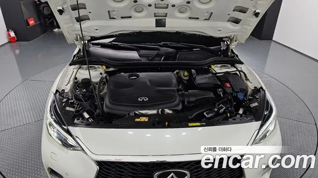 Infiniti Q30 id 2758999 из Кореи 7