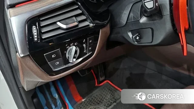 BMW 5 Series (G30) id 3014087 из Кореи 7