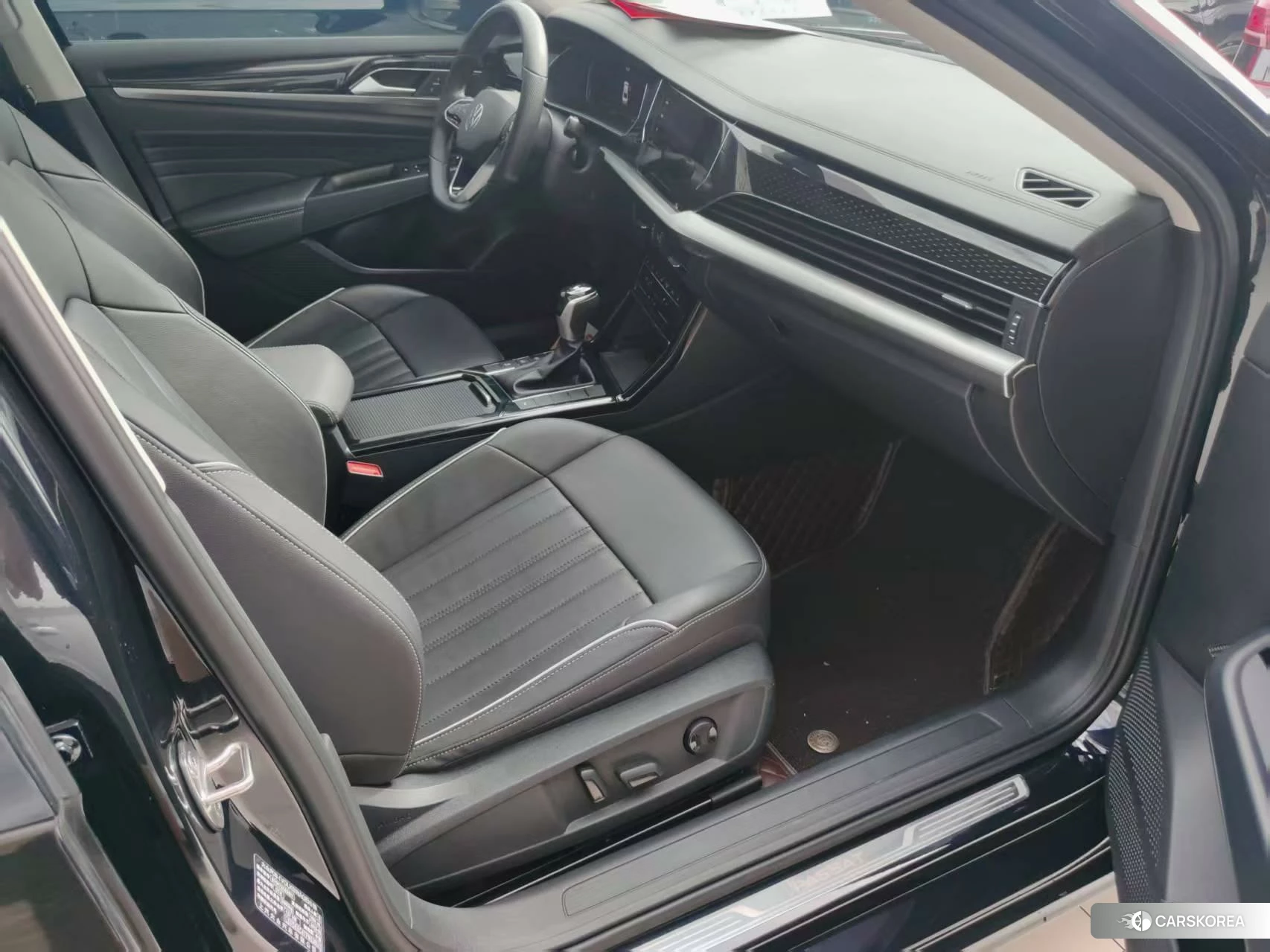 Volkswagen Passat id 4487339 из Китая 7