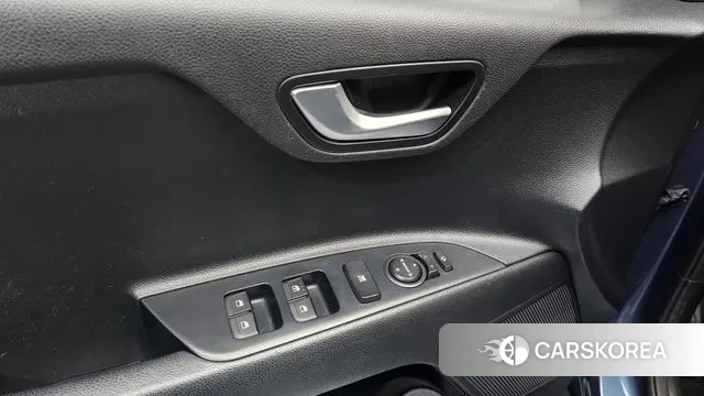 Kia Stonic id 3484936 из Кореи 7