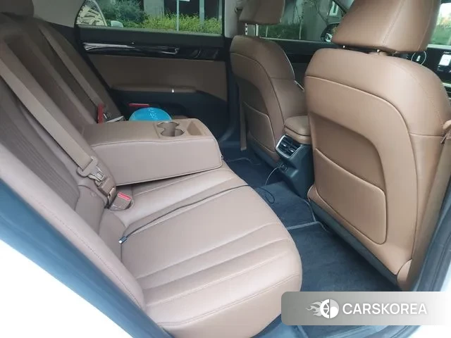 Hyundai Grandeur Hybrid (GN7) id 3327687 из Кореи 7