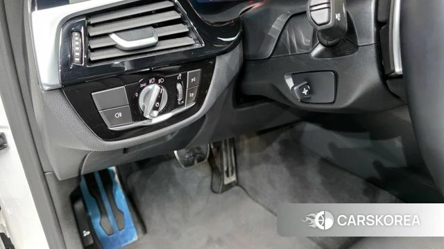 BMW 5 Series (G30) id 3877927 из Кореи 7