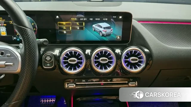 Mercedes-Benz GLA - Class H247 id 3635950 из Кореи 7