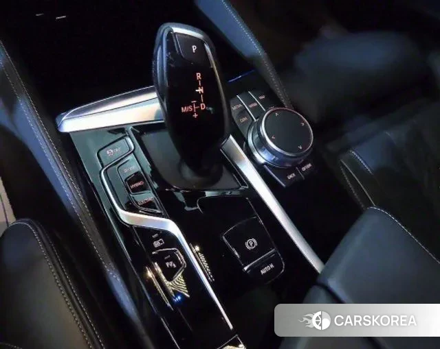 BMW 5 Series (G30) id 3053274 из Кореи 7