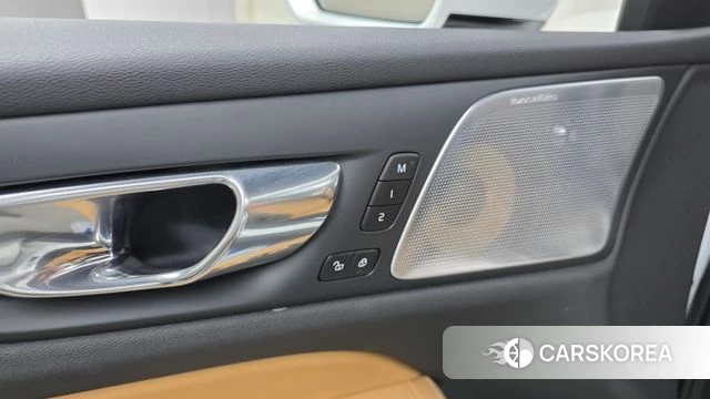 Volvo V60 Cross-Country 2nd Generation id 3911590 из Кореи 7