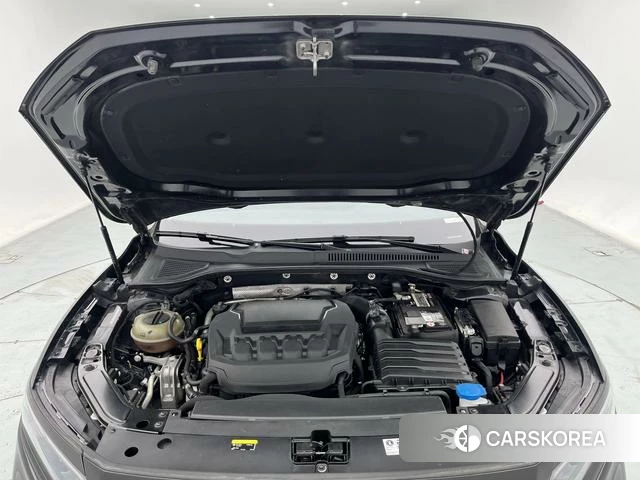 Volkswagen Passat id 4259495 из Китая 7