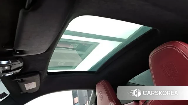 Porsche 911(992) id 3591200 из Кореи 7