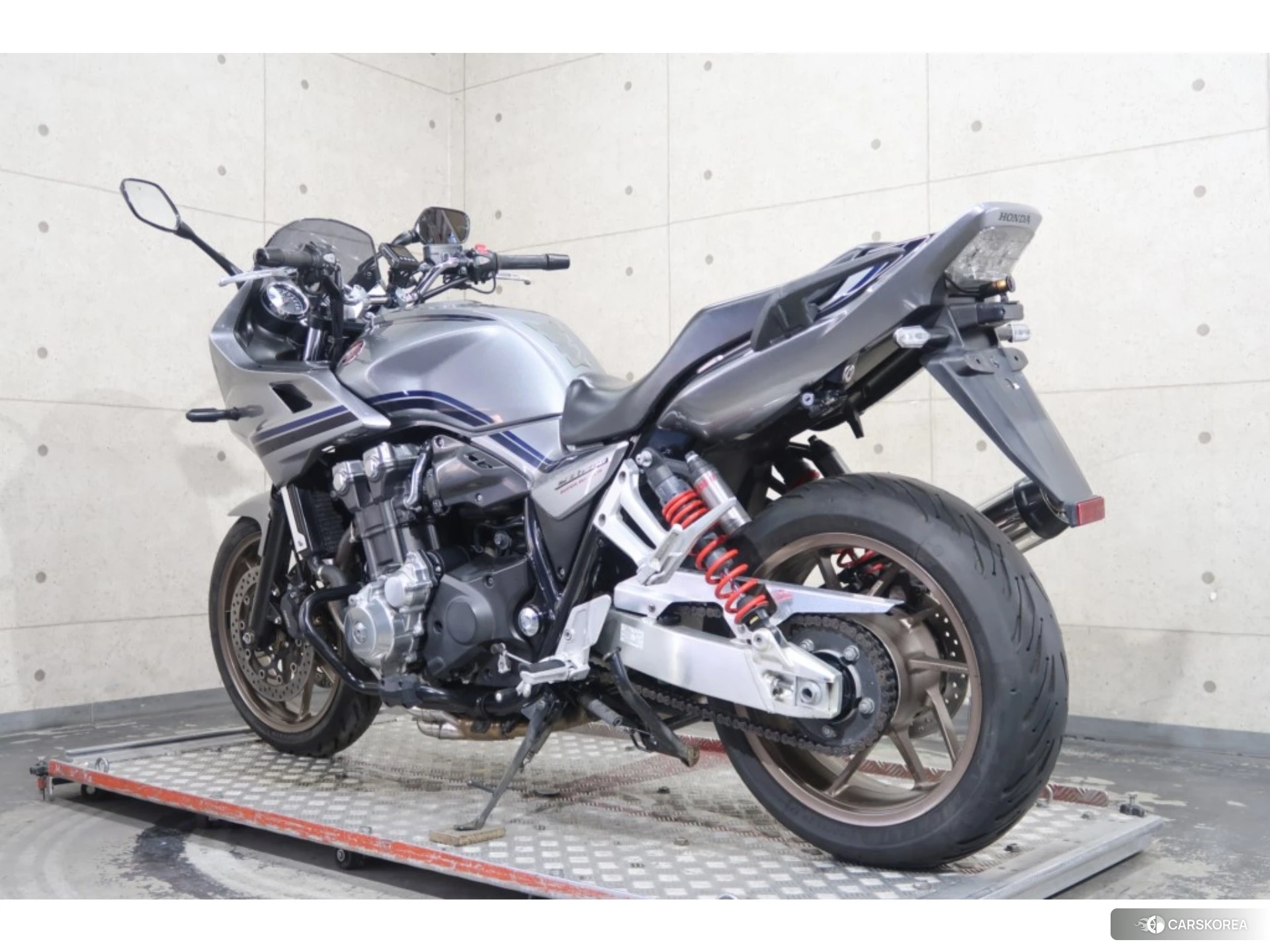 Honda CB1300SF BOLDOR ABS id 4184875 из Японии 7