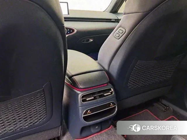 Genesis GV70 id 3468591 из Кореи 7