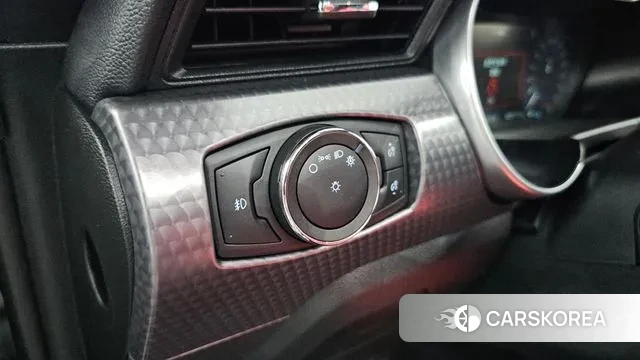 Ford Mustang id 3101855 из Кореи 7