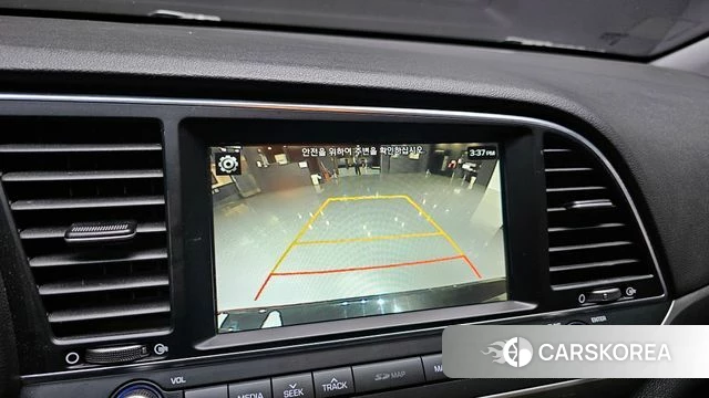 Hyundai Avante AD id 3966541 из Кореи 7