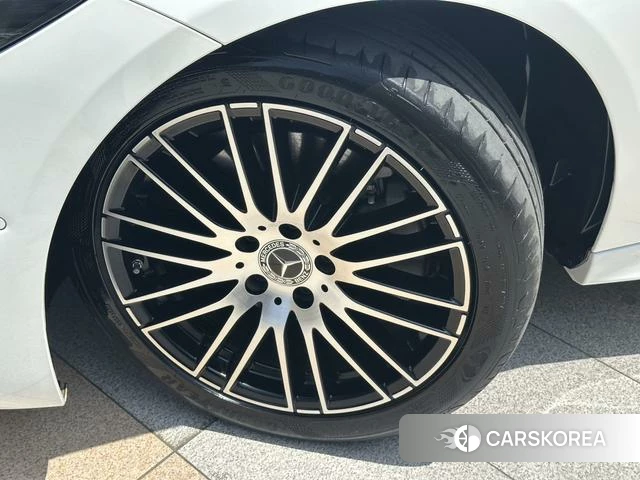 Mercedes-Benz Class C id 4277083 из Китая 7