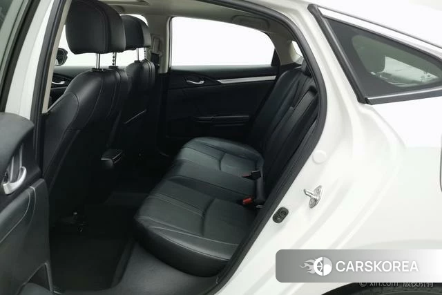 Honda Civic id 4210287 из Китая 7